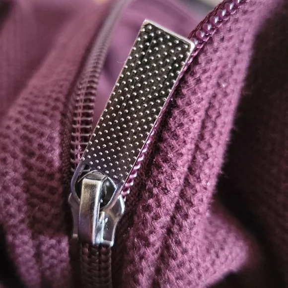 Burgundy Perry Ellis Men's Zip-Up Sweater - Picture 6 of 7